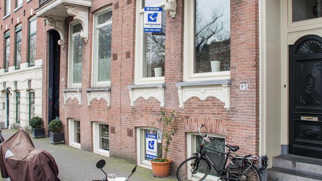 Expats en buitenlandse studenten drijven huizenprijzen Amsterdam op